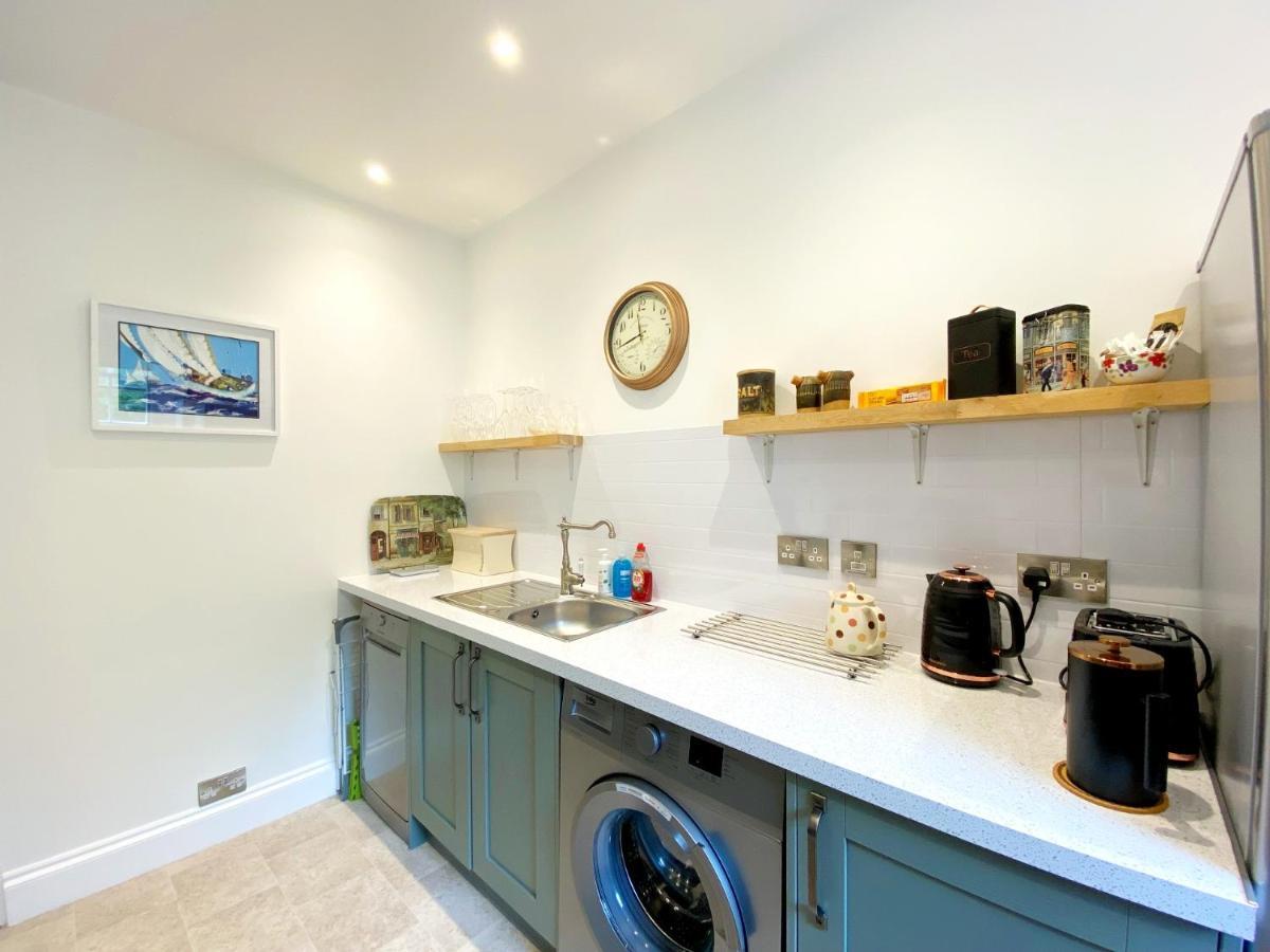 Tramontane Apartment At Hesketh Crescent Torquay Exterior photo